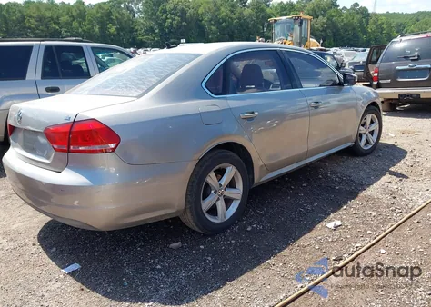 2013 Volkswagen Passat 2.5L Se из США, поврежденный, VIN 1VWBH7A34DC124325